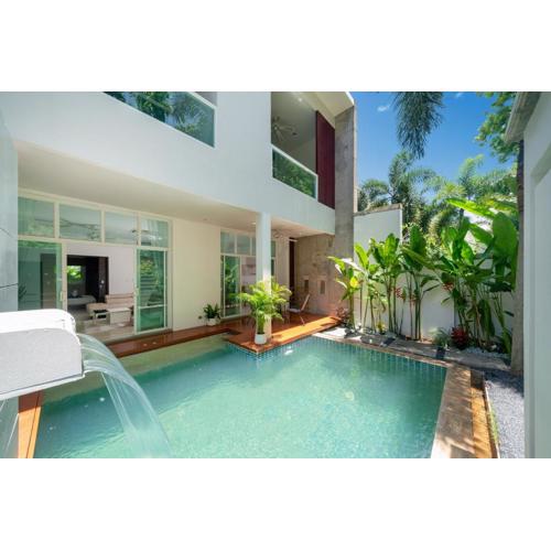 Private pool villa in the heart of Bangtao