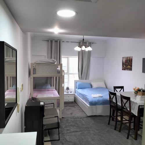 Private Studio Apartment in Tecom next to Metro station