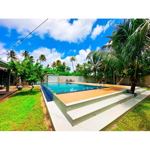 Private Villa with a Pool, Beach Front - The White House