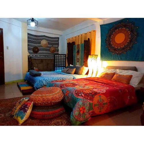 PROMO: Shabby Chic Countryhome with Huge Garden, Jacuzzi Pool, Mini Billiards, Video Karaoke