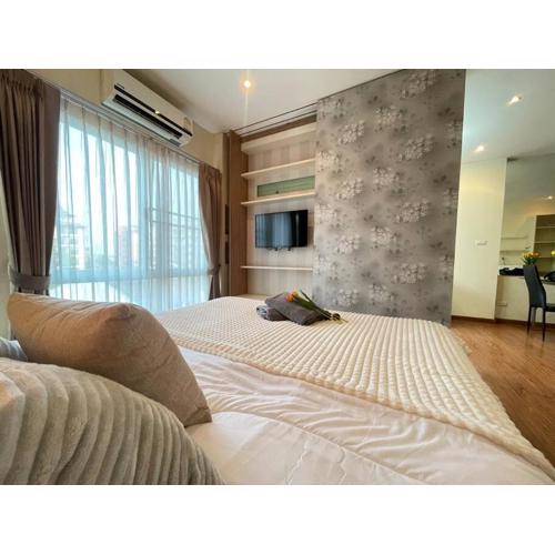 Promt condo - by May / 1BR apartment/ 5mins walked to Maya