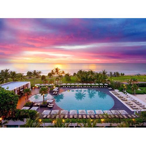 Pullman Phuket Karon Beach Resort