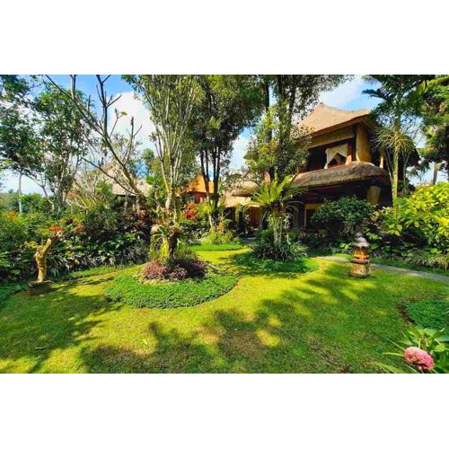 Punita 1 BR Grand Deluxe Garden ZN237