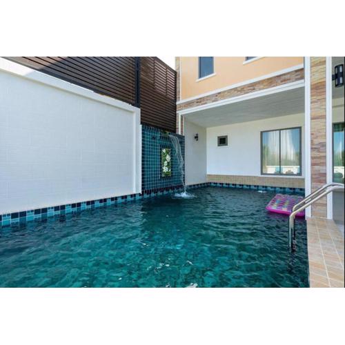 Pure Bliss Luxe 3BR Pool Villa Your Ultimate Tropical Getaway V29 V74