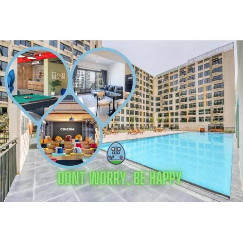 Pure Voyage Town Square