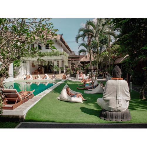 Puri Garden Hotel & Hostel