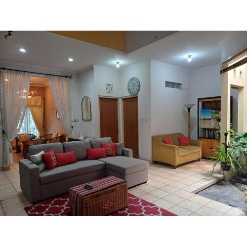 Puri Nusa Indah,Cozy, Large, Near Bogor City