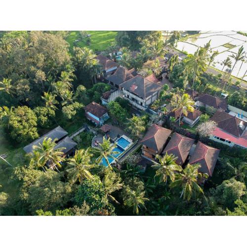 Puri Saron Hotel Madangan - Gianyar