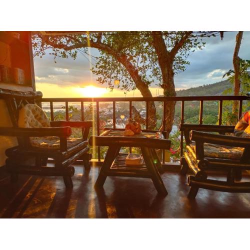 Purple Homestay Hillside