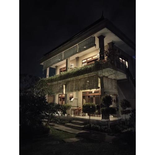 Putra Bisma Guesthouse