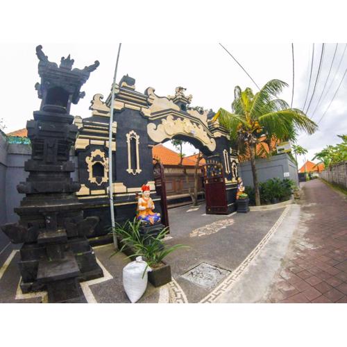 Putu Guest House