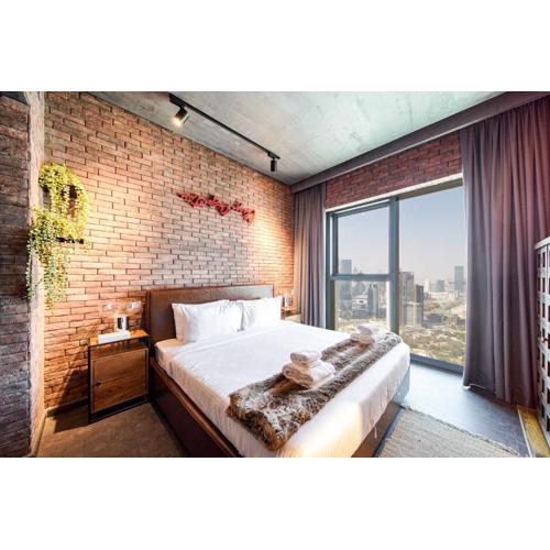 PVH - Edgy and Modern Comfort 1BR Downtown Views 2