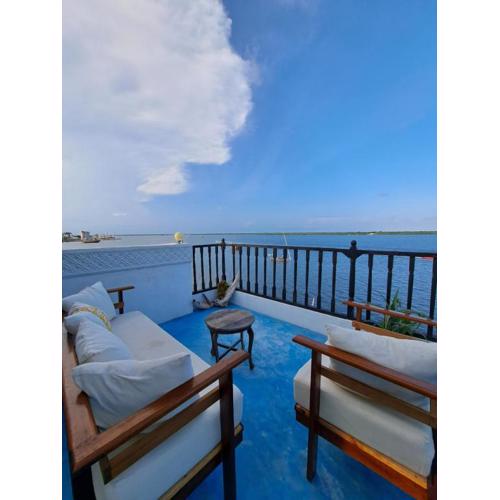 Pwani House - Lamu Seafront