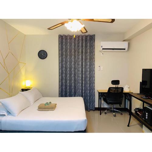 Quayside Condo near Airport