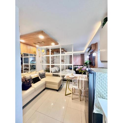 Queen Size Studio in Cebu City