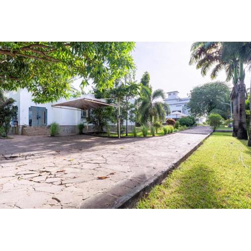 Queens Chateau Boutique Villa