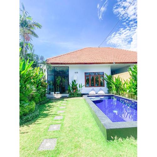 Quiet 2BR Villa 4 Min to Beach in Central Canggu