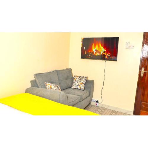 Quiet and Fully equipped Studio Apartment in Bamburi