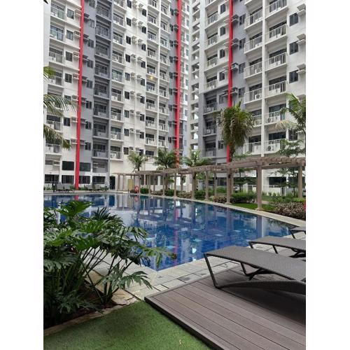 Quiet Oasis in Bloom Residences