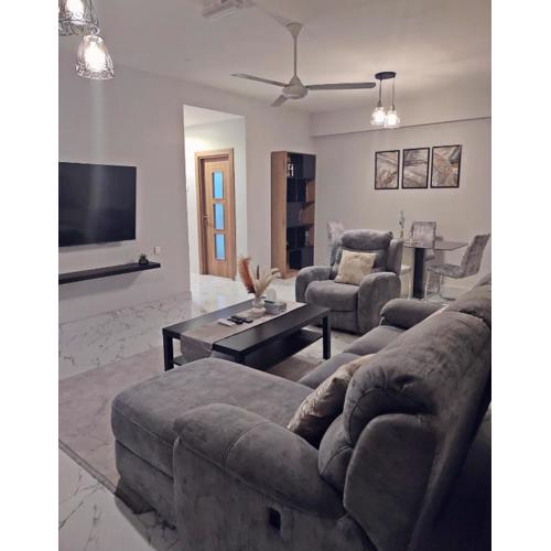 Qurum Serenity: 2-BR in Muscat