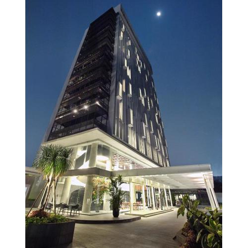 Ra Premiere Simatupang