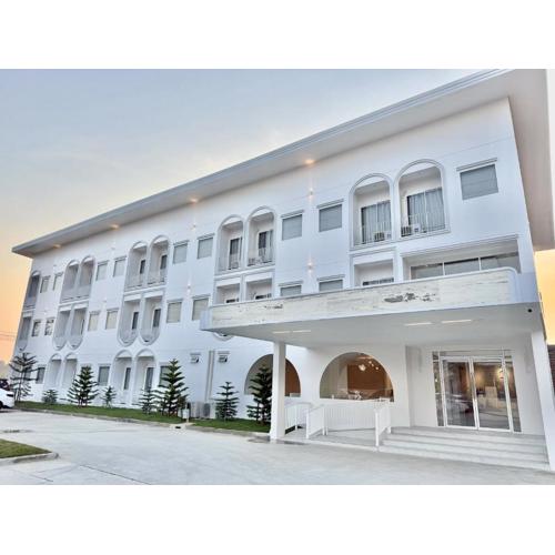 โรงแรมแรบบิท Rabbit Hotel Nangrong