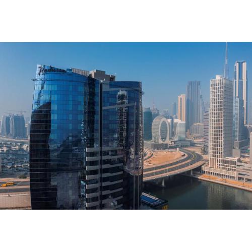 Radisson Blu Hotel, Dubai Canal View