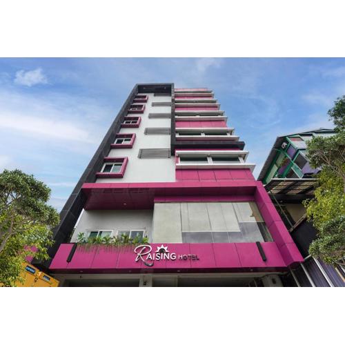 Raising Hotel Panakkukang Makassar By LIFE