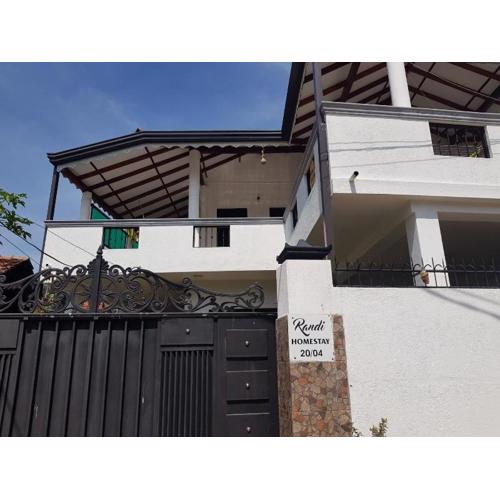 Randi Homestay