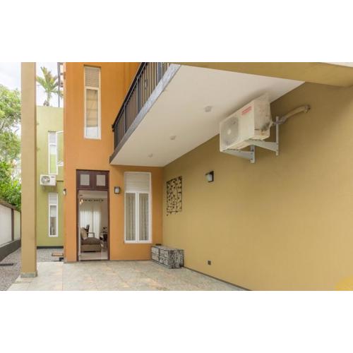 Rash Holiday Inn-Malabe Colombo