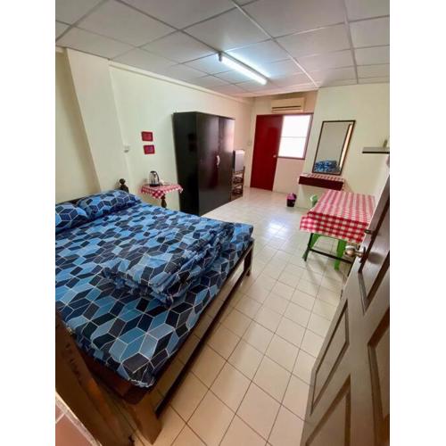 Ratanawong Place 557