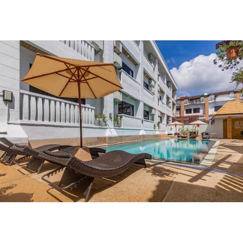 Rattana Karon Beach Hotel