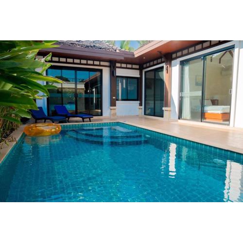 拉威海滩豪华泳池别墅 Rawai Beach Pool Villa