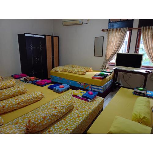 Ray Executive Guesthouse Rooms