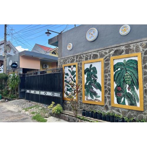 Raysha Luxury Guest House Mitra RedDoorz