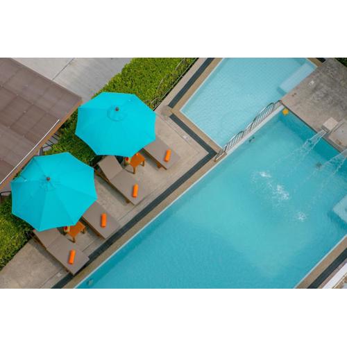 Recenta Suite Phuket Suanluang