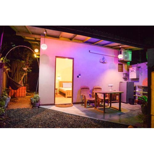 Red Eyes Cottage-Hikkaduwa