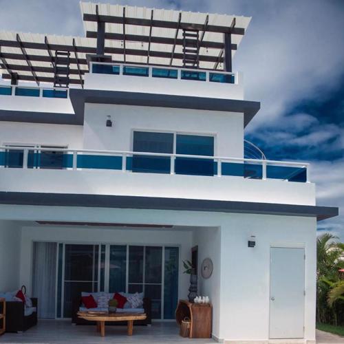 Red Heart 3 Bedrooms Villa