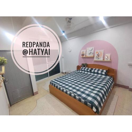 Red panda Hatyai Leegarden 200m can walk