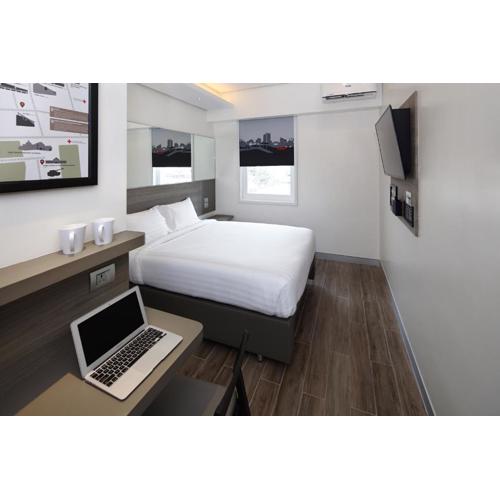 Red Planet BGC The Fort