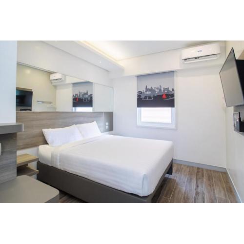 Red Planet Manila Bay