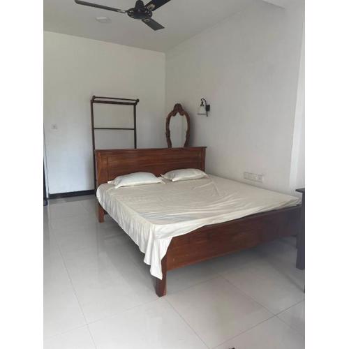 Red Uncle's House R1