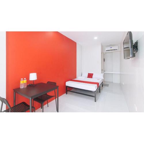 RedDoorz @ Aerial Hotel Los Baños