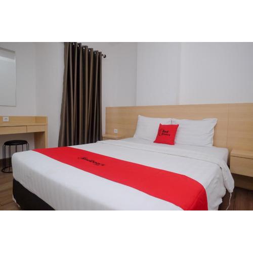 RedDoorz Apartment near Exit Toll Colomadu