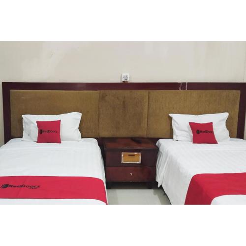 RedDoorz at Ameria Bandara Nongsa Batam