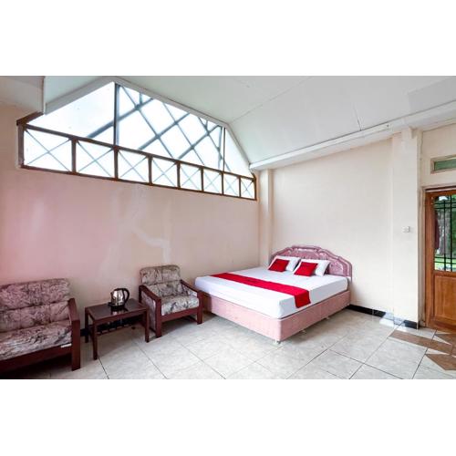 RedDoorz at Argapuri Resort Gambung