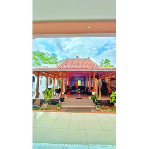 RedDoorz At Artomoro Guest House