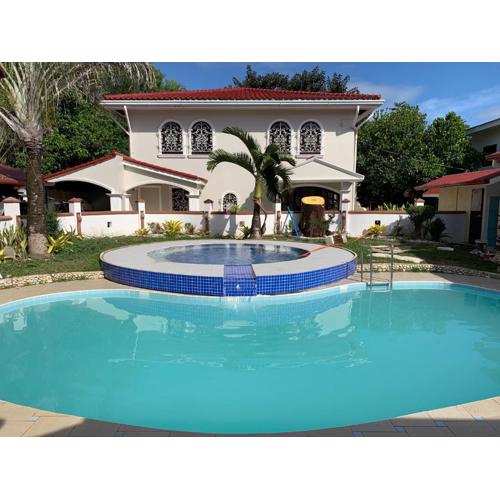 RedDoorz at Carlton-Martin Hotel Masbate City