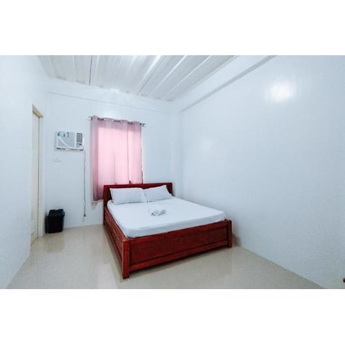 RedDoorz at Elton Guesthouse