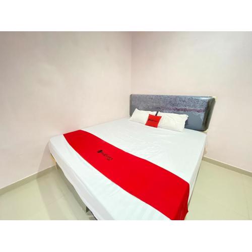 RedDoorz At Homestay Madu Makassar